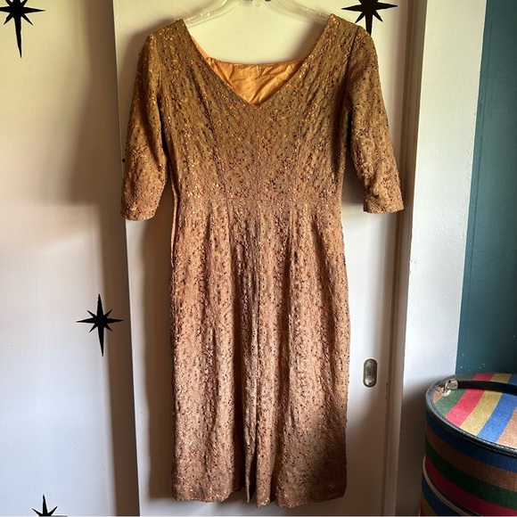 Vintage Hand-Made Lace Dress - Picture 5 of 9